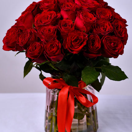 Scarlet Red Vase Bouquet