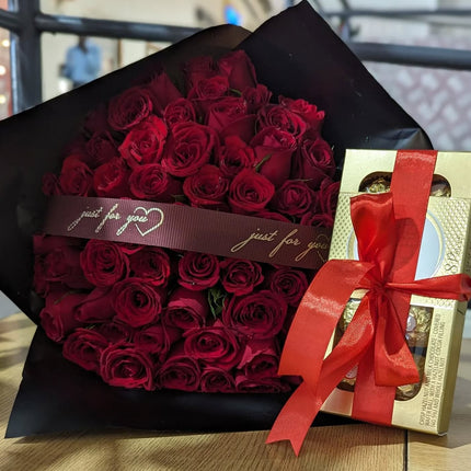 Malkia Bouquet with Chocolates